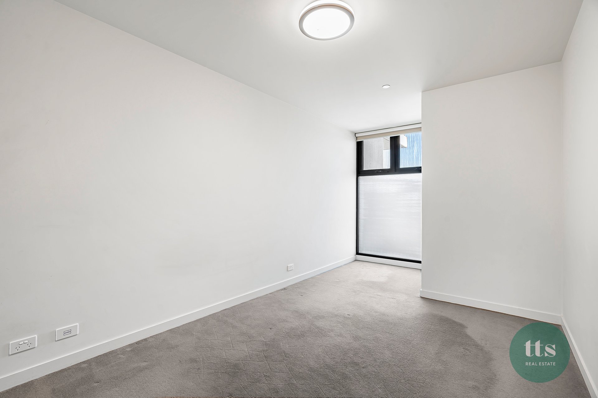 214/105 Pier Street, Altona image 7