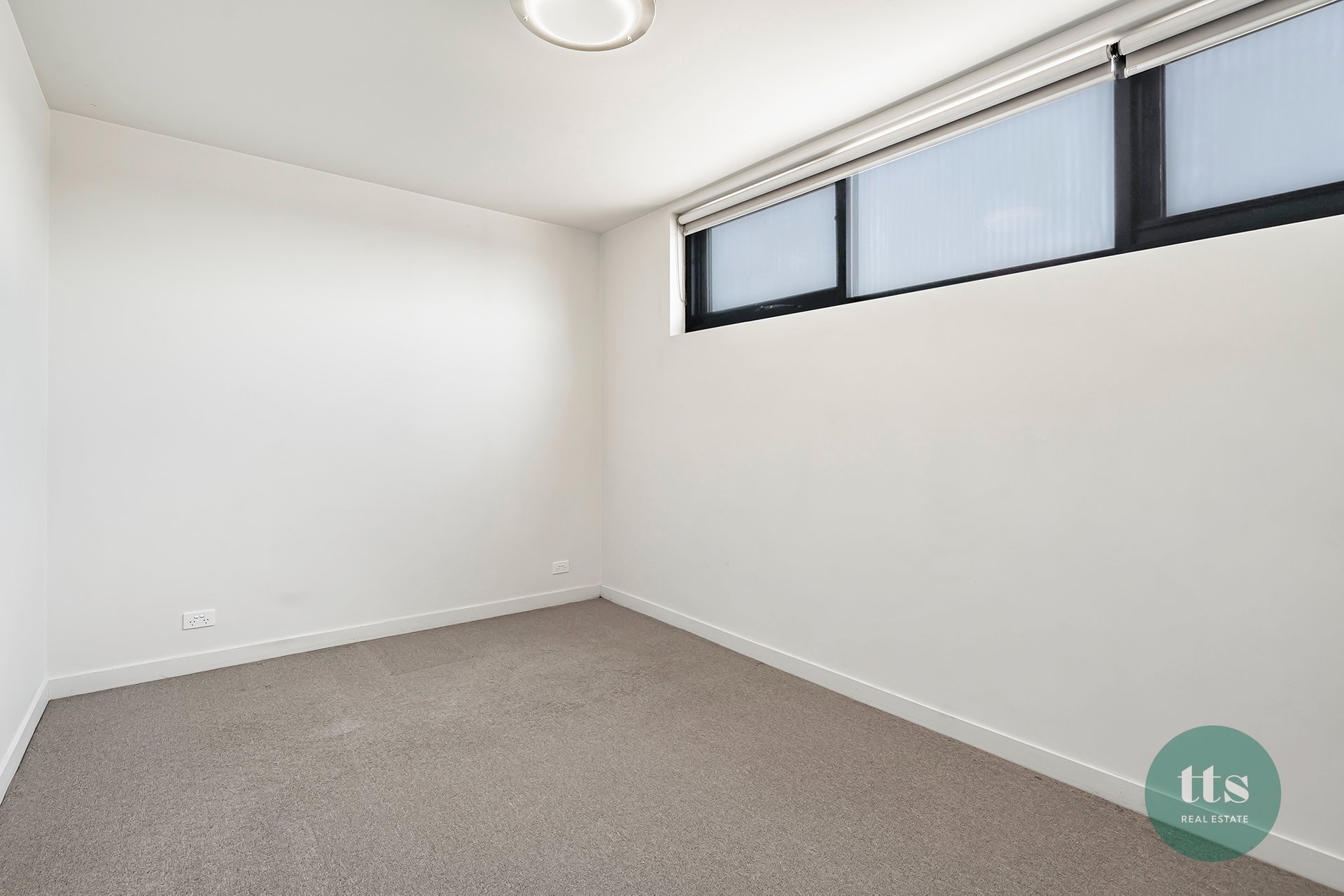 214/105 Pier Street, Altona image 8