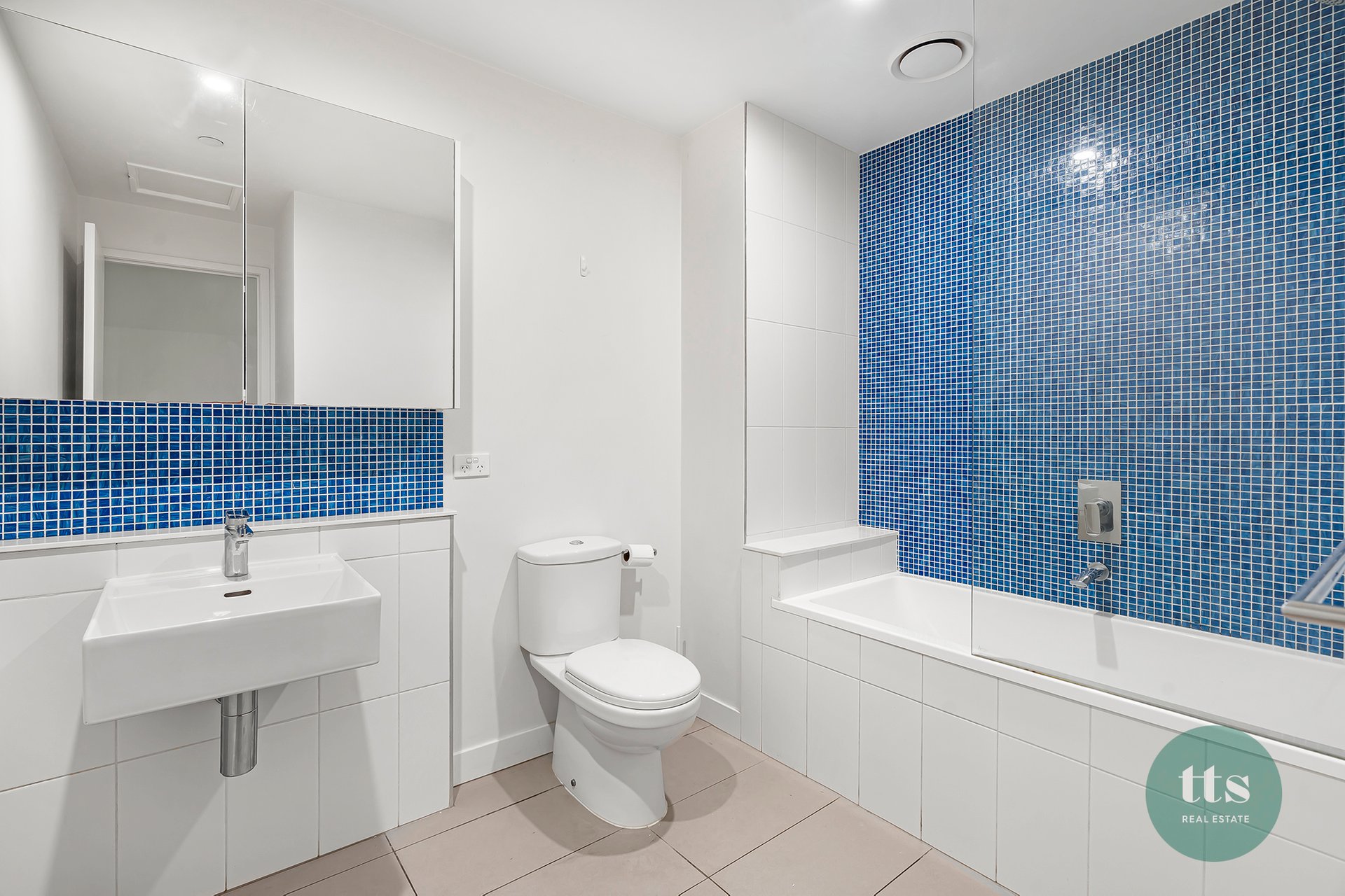 214/105 Pier Street, Altona image 9