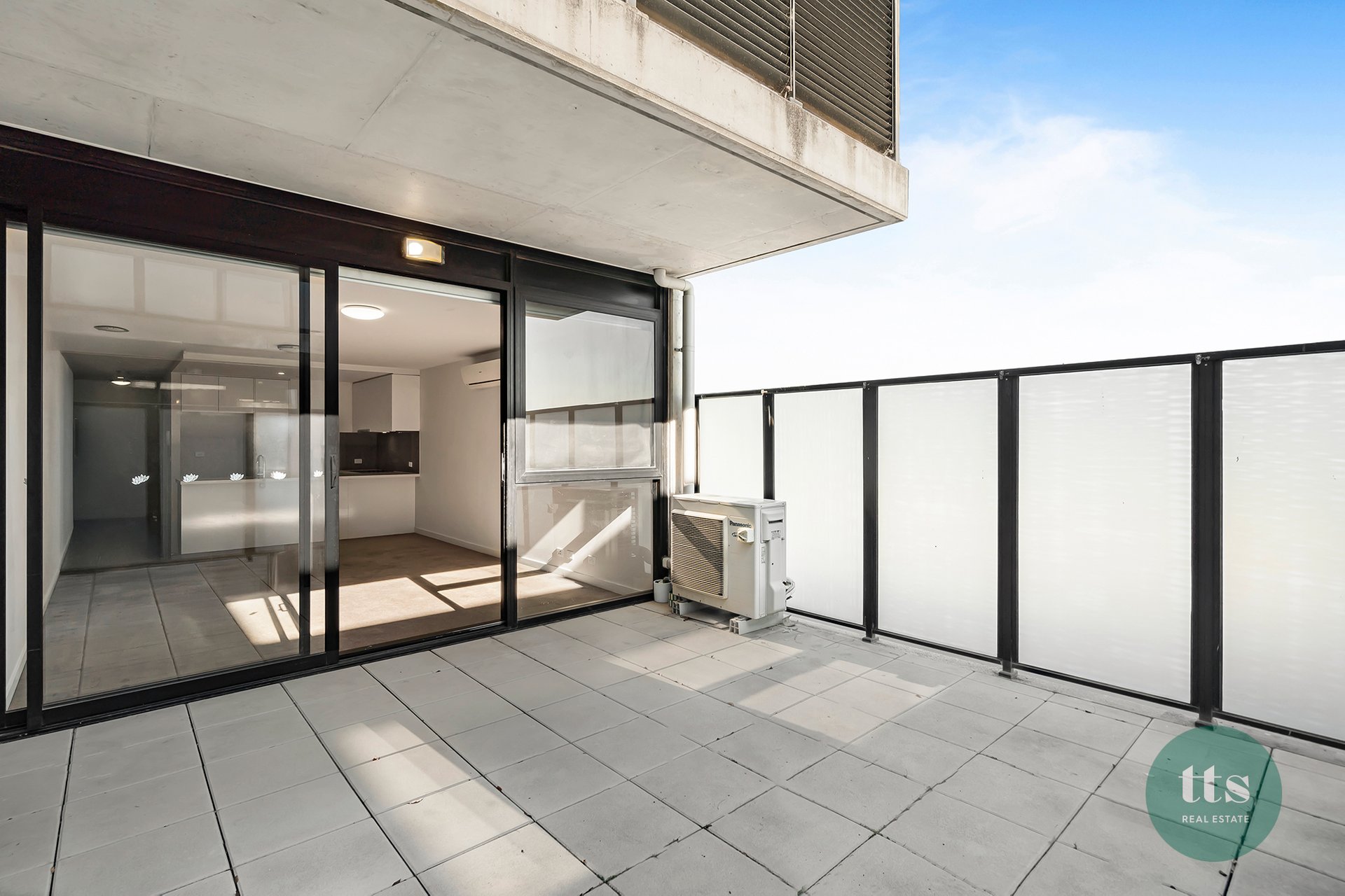 214/105 Pier Street, Altona image 11