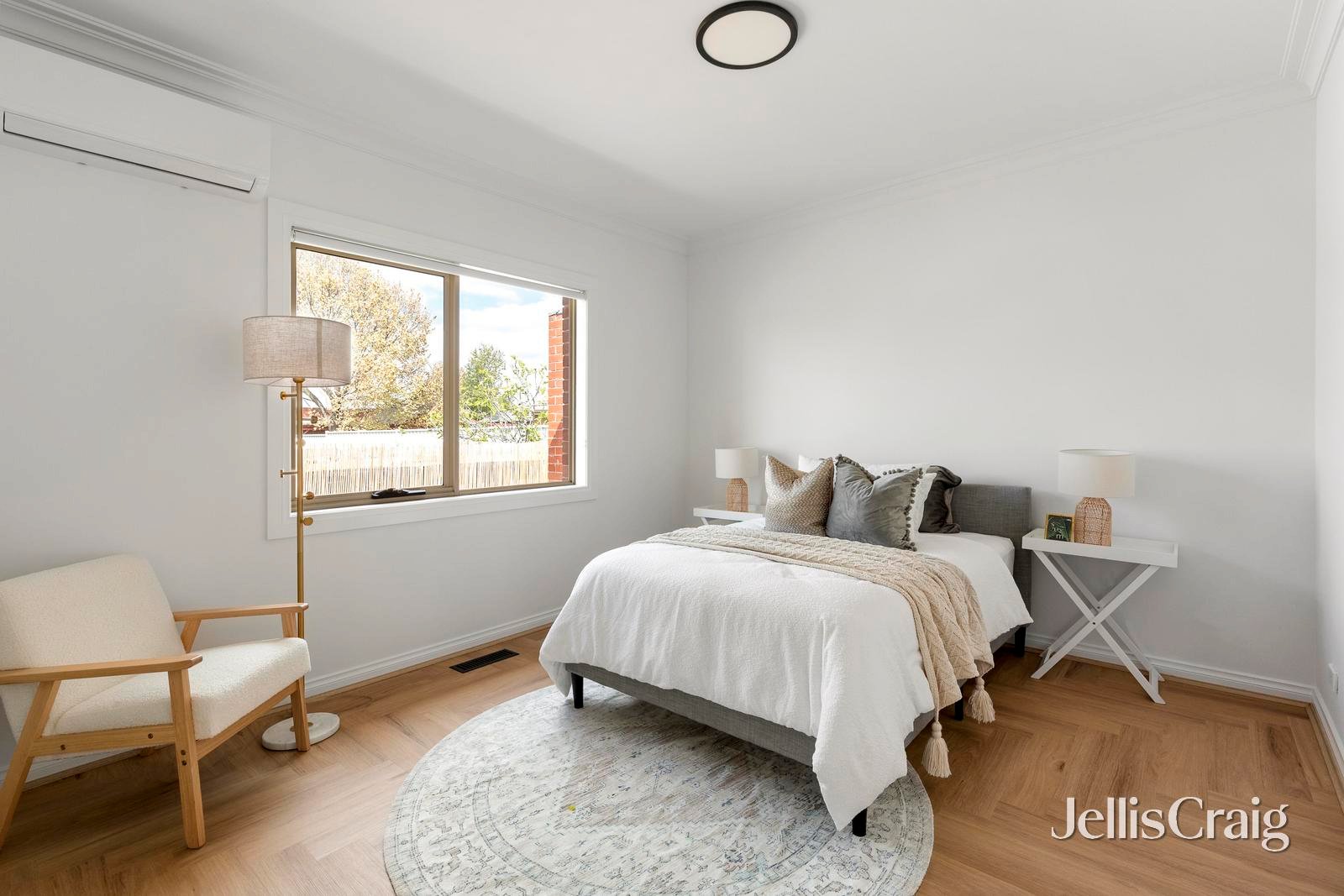2/143 Rathcown Road, Reservoir image 6