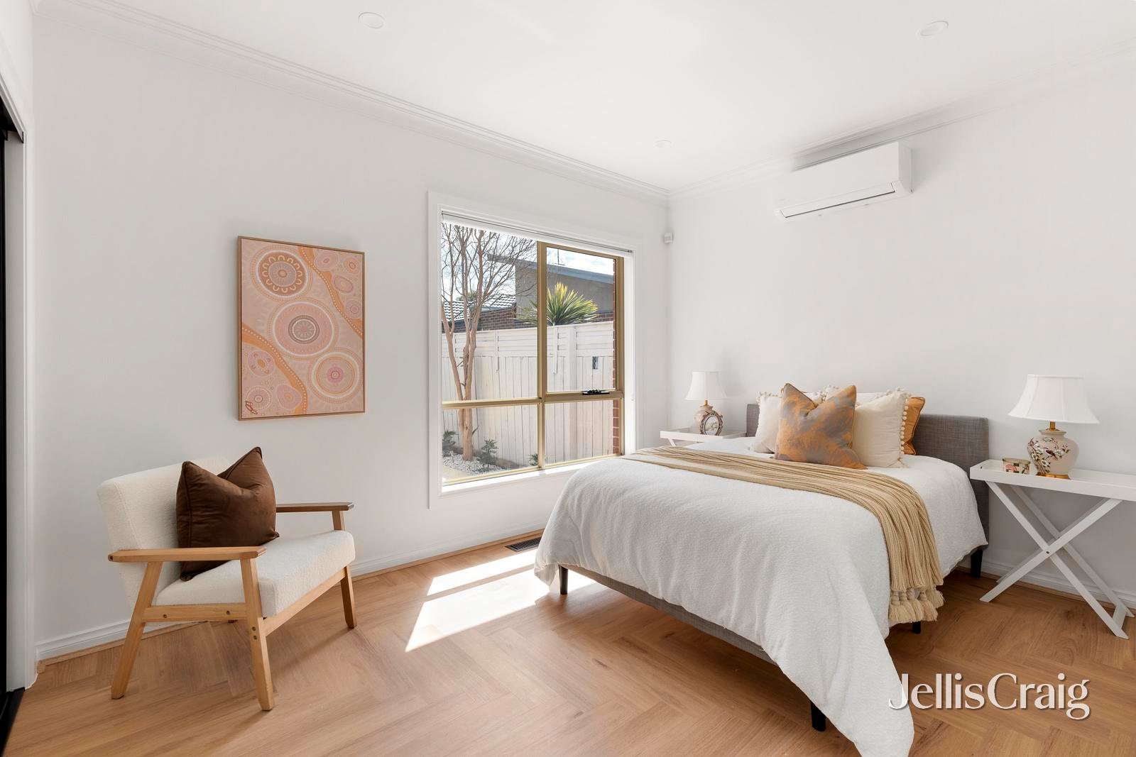 2/143 Rathcown Road, Reservoir image 8