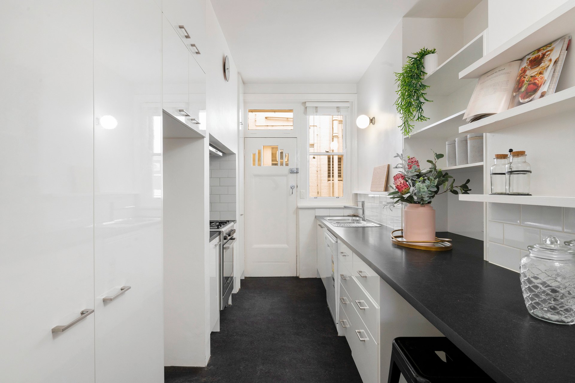 Property Gallery Thumbnail 5