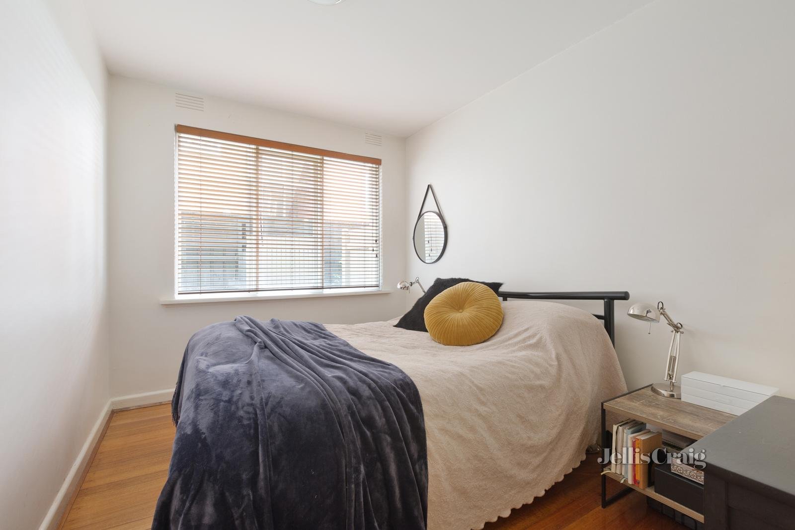 2/145 Glen Huntly Road, Elwood image 5