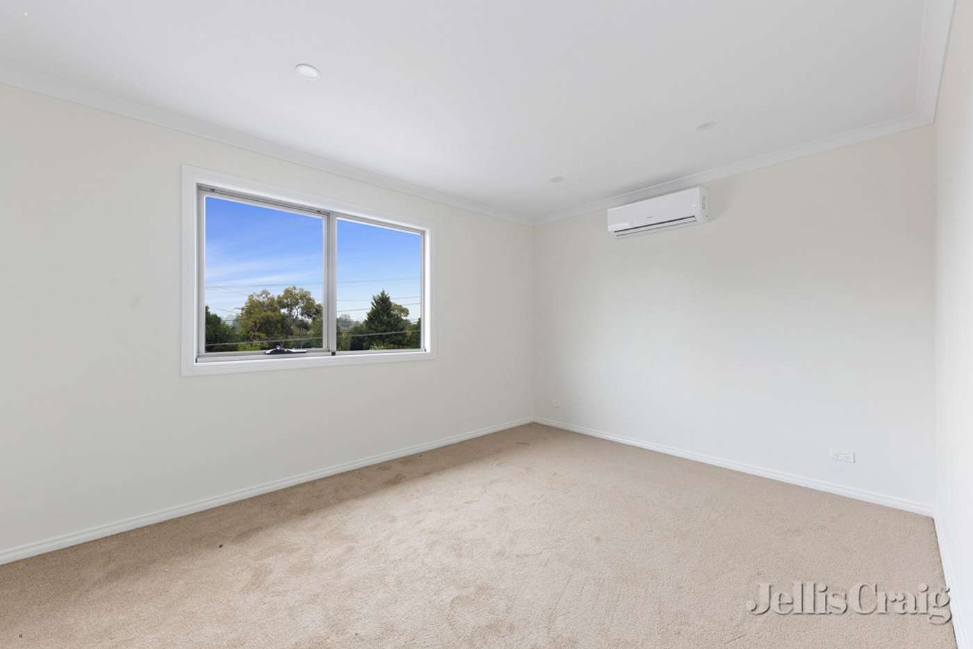 2/145 Oriel Road, Bellfield image 3