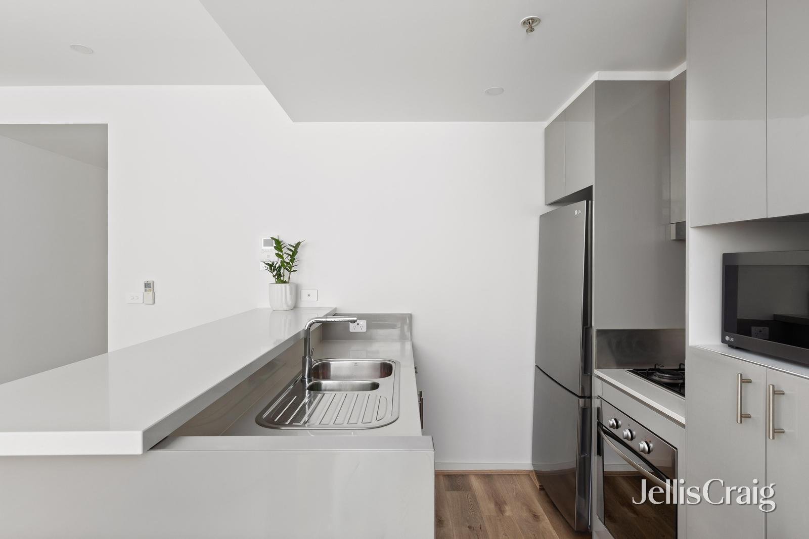 214/57 Bay Street, Port&nbsp;Melbourne image 4