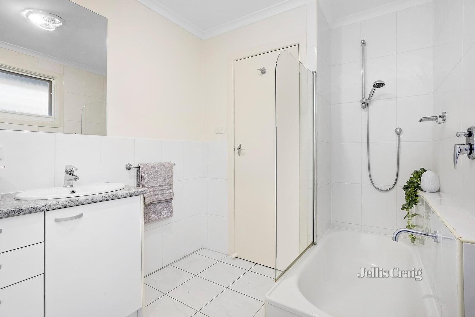 2/146 Glen Iris Road, Glen Iris image 5