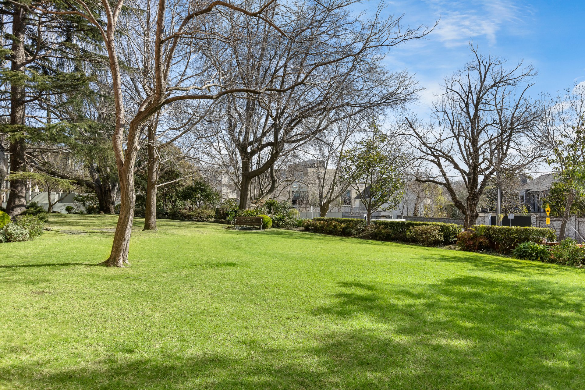 Property Gallery Thumbnail 11
