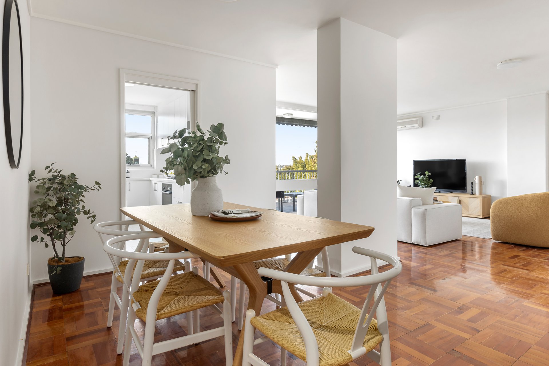 Property Gallery Thumbnail 5