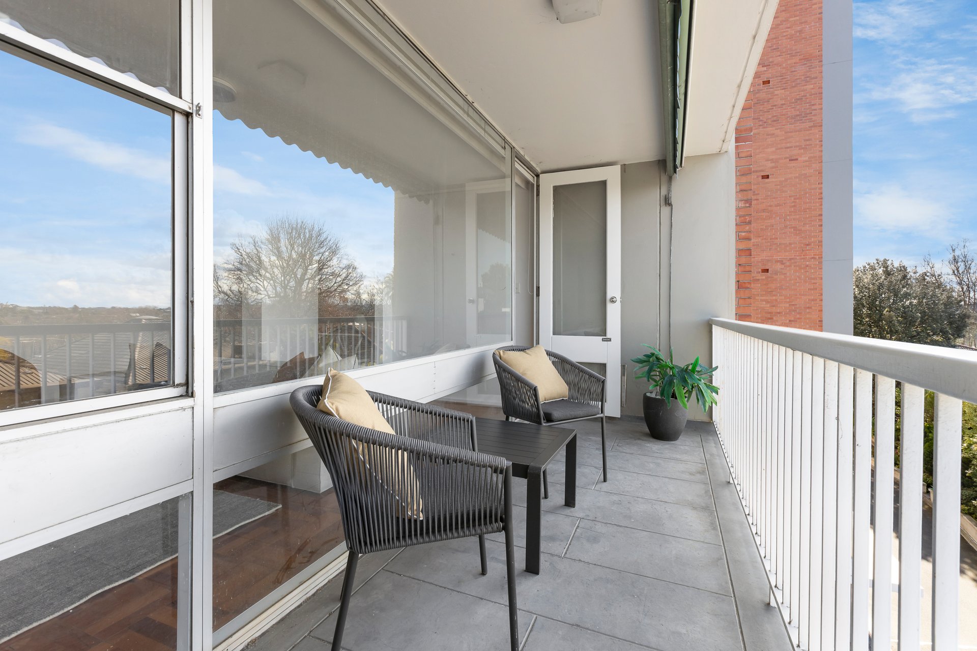 Property Gallery Thumbnail 6