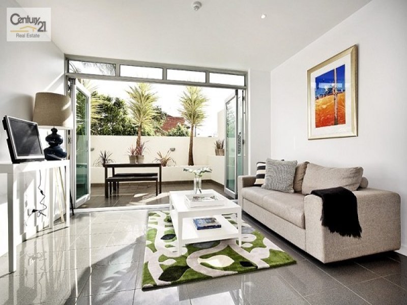 2/146 Mills Street, Albert Park image 2