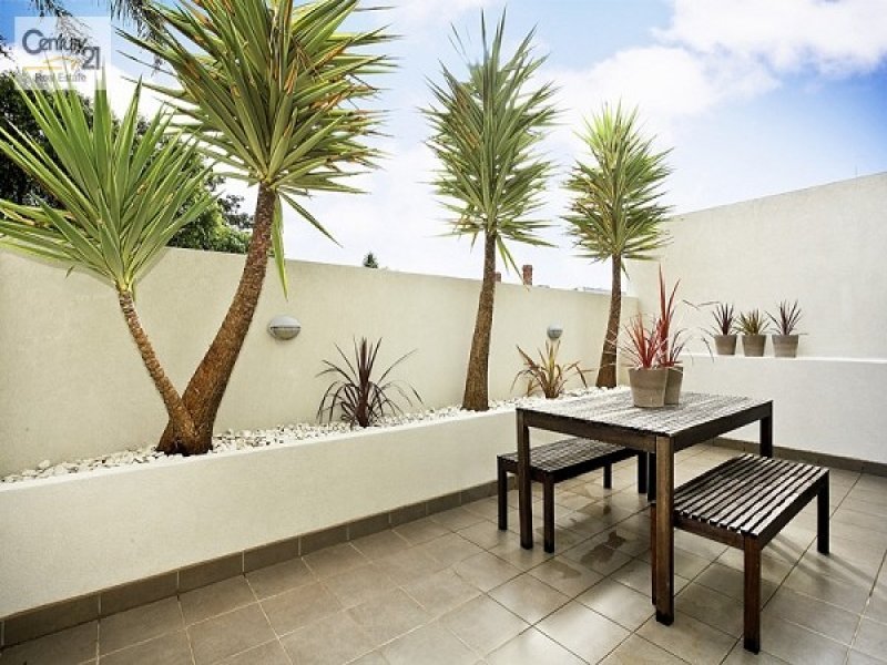 2/146 Mills Street, Albert Park image 3