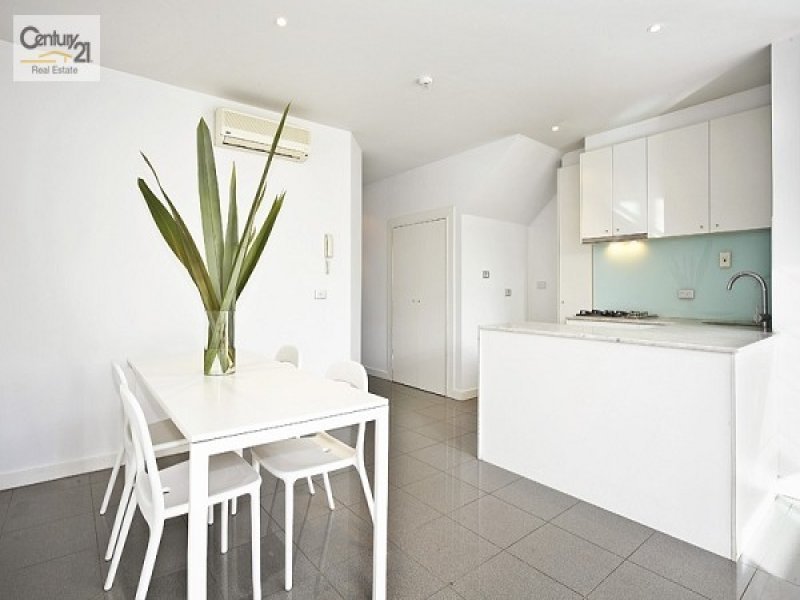 2/146 Mills Street, Albert Park image 4