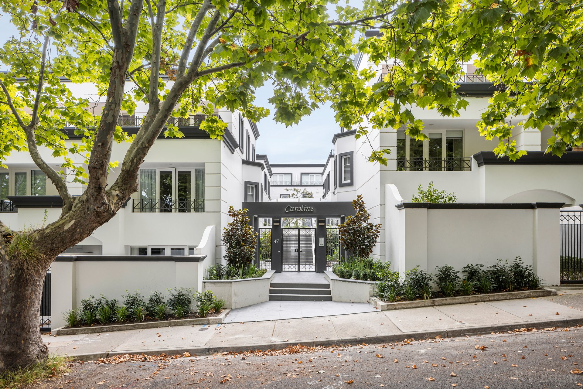 Property Gallery - Main Image
