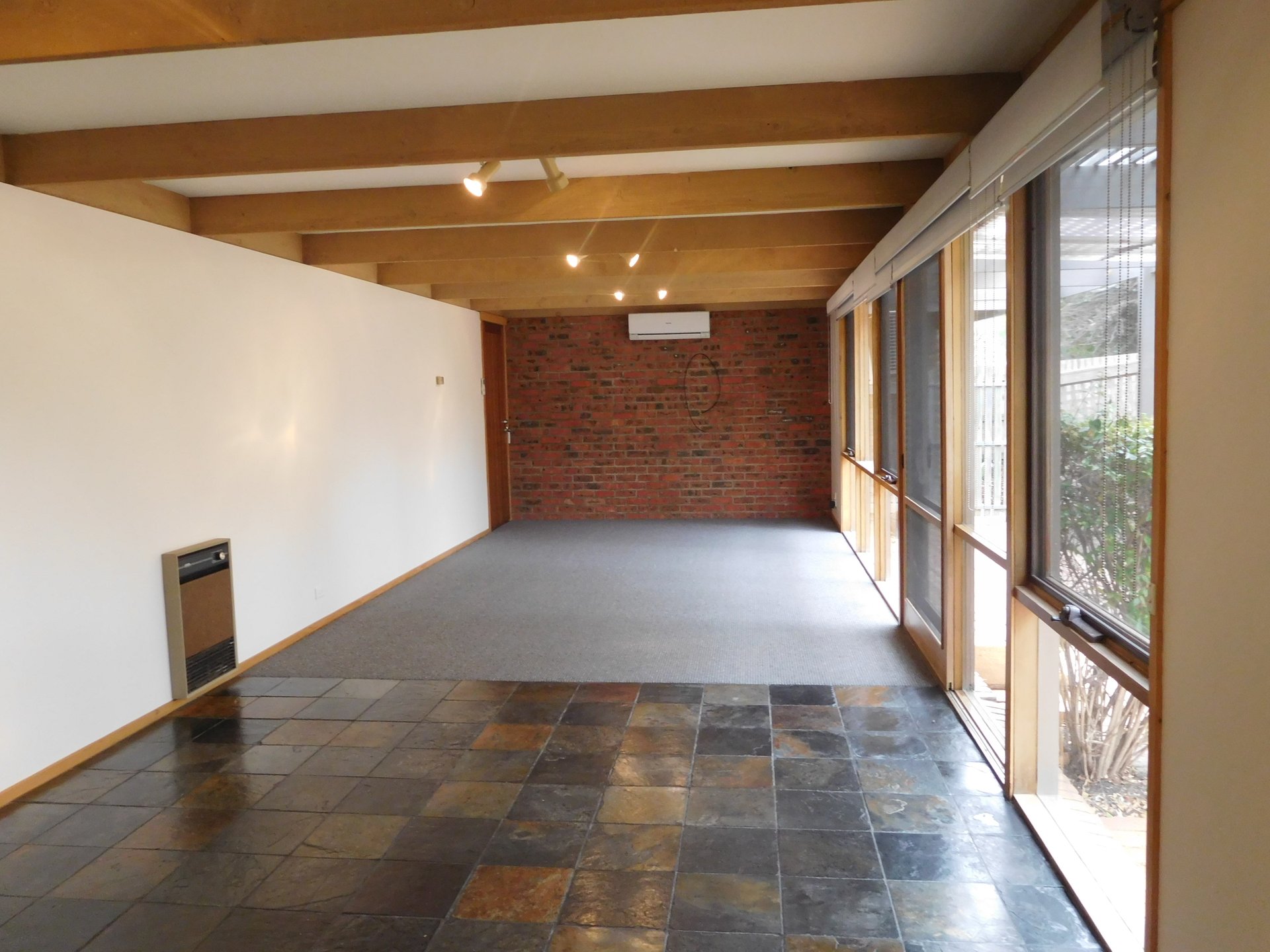 Property Gallery Thumbnail 2