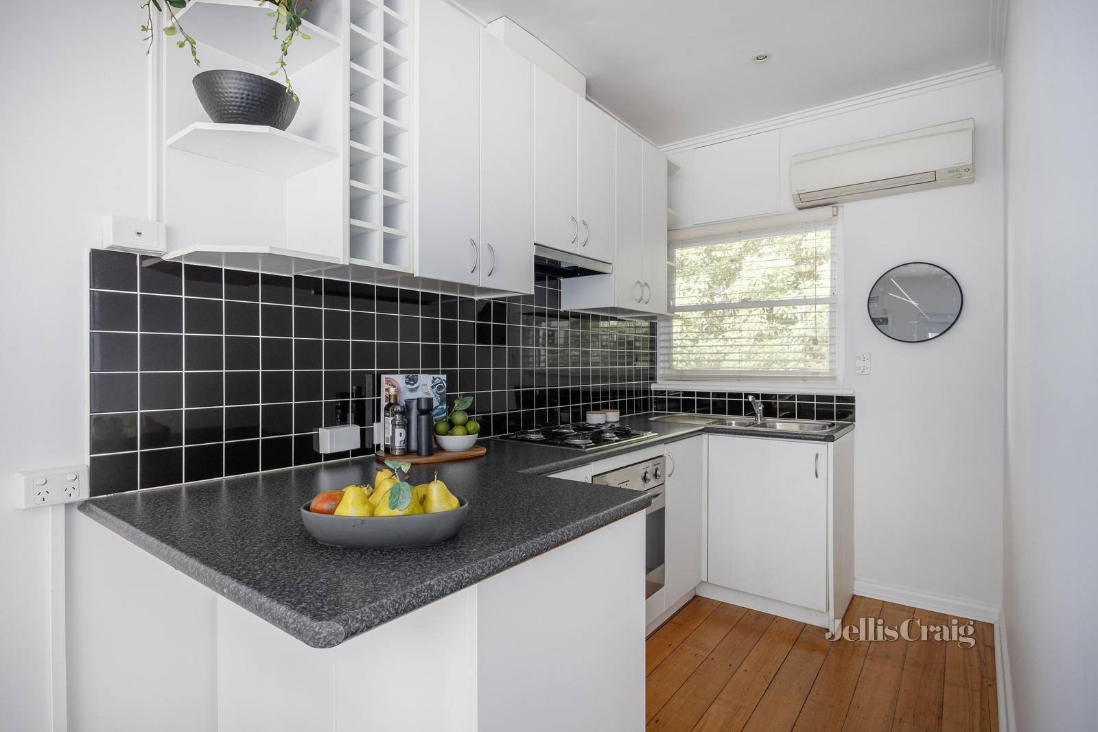 21/49 Robinson Road, Hawthorn image 2