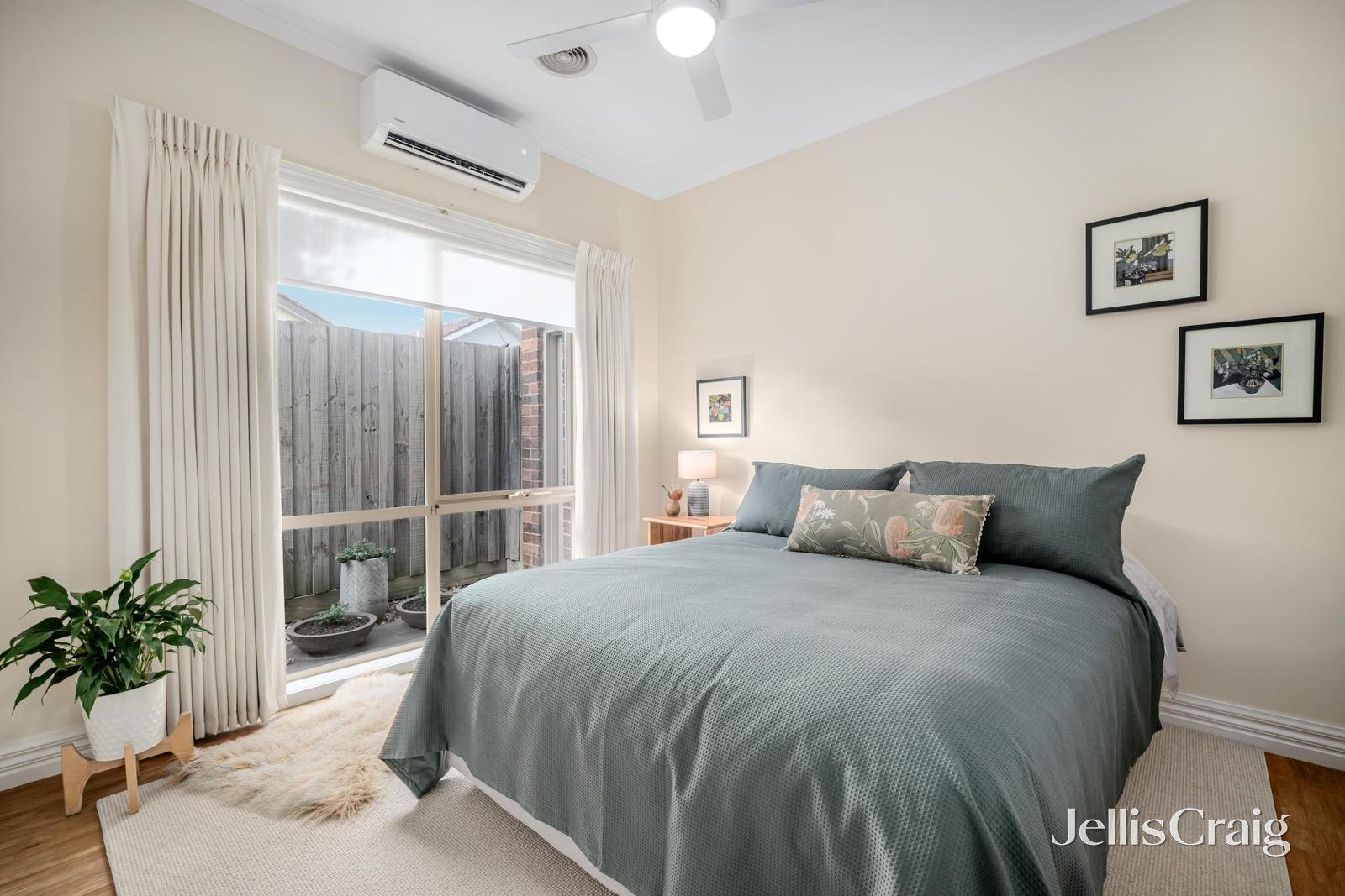 2/149 Surrey Road, Blackburn image 5