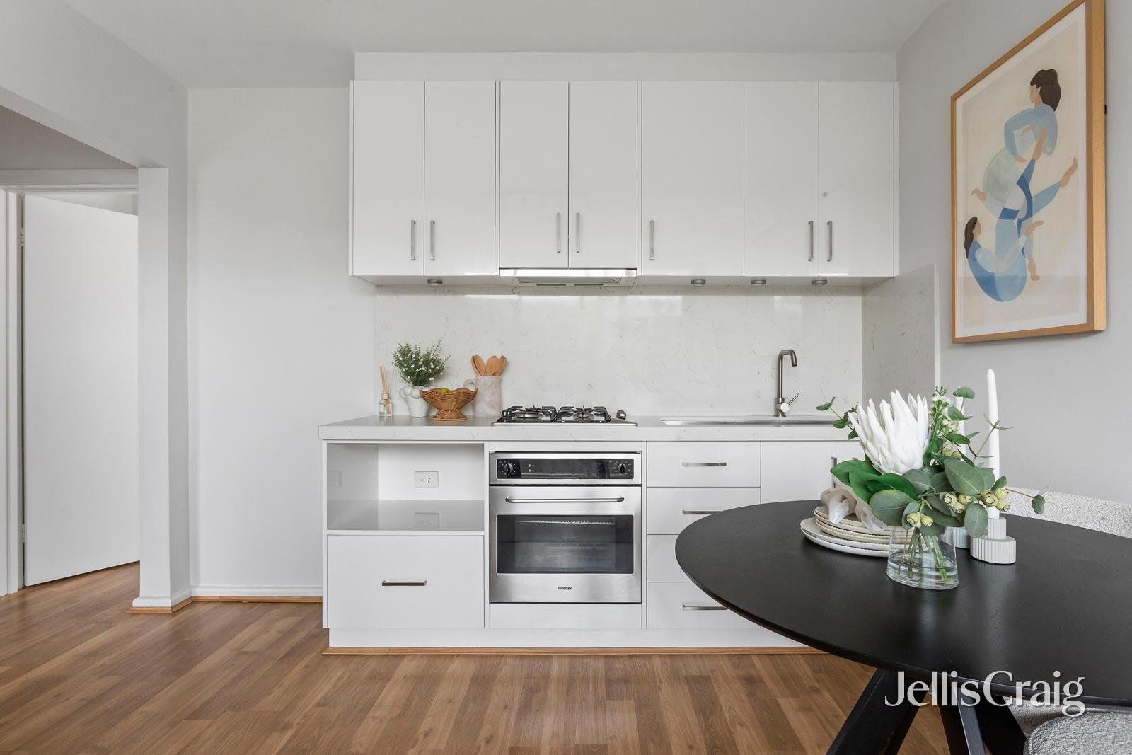 2/15-17 Karen Street, Highett image 4