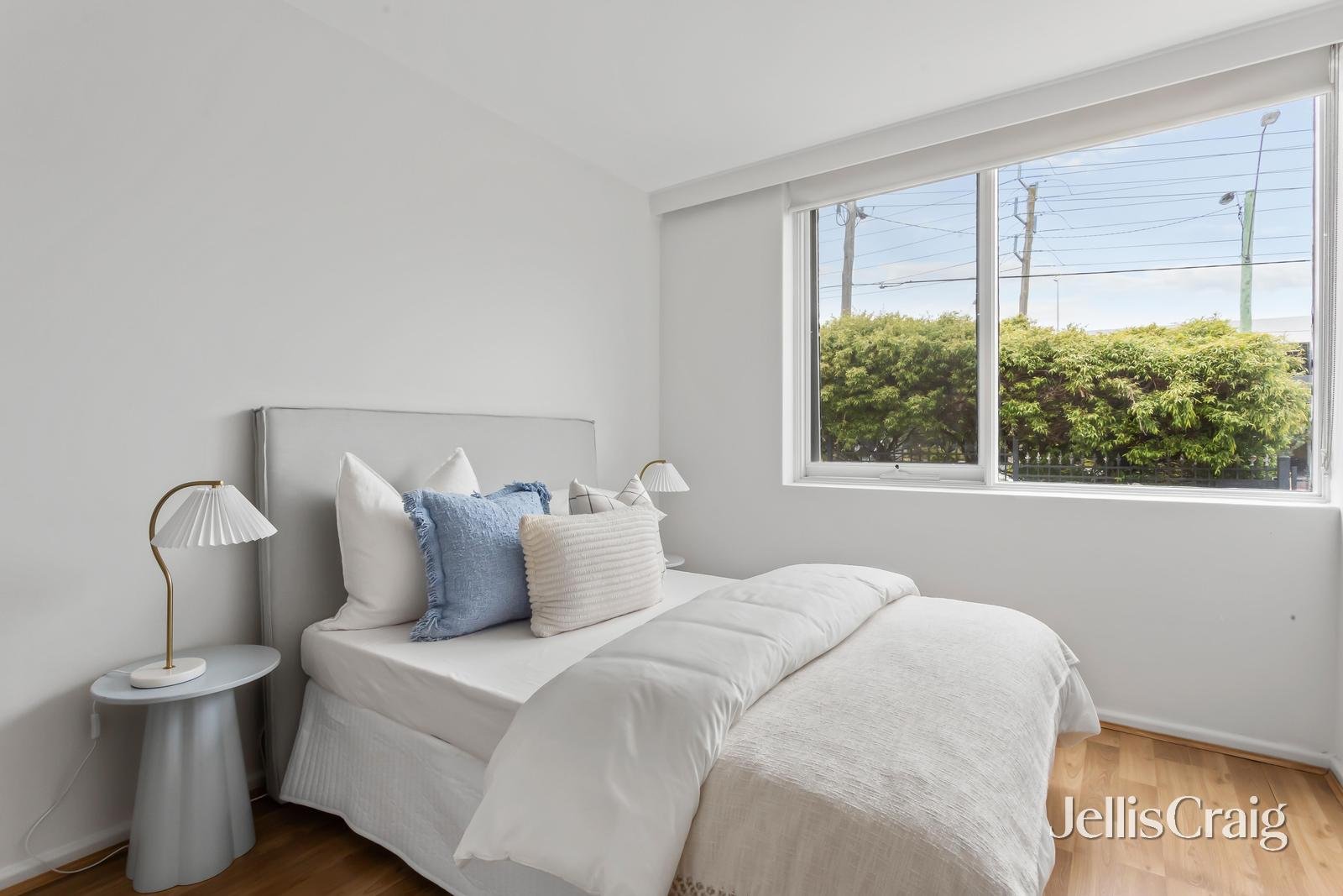 2/15-17 Karen Street, Highett image 9