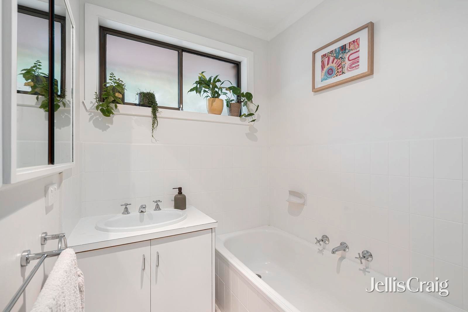2/15 Andrew Street, Ringwood image 7