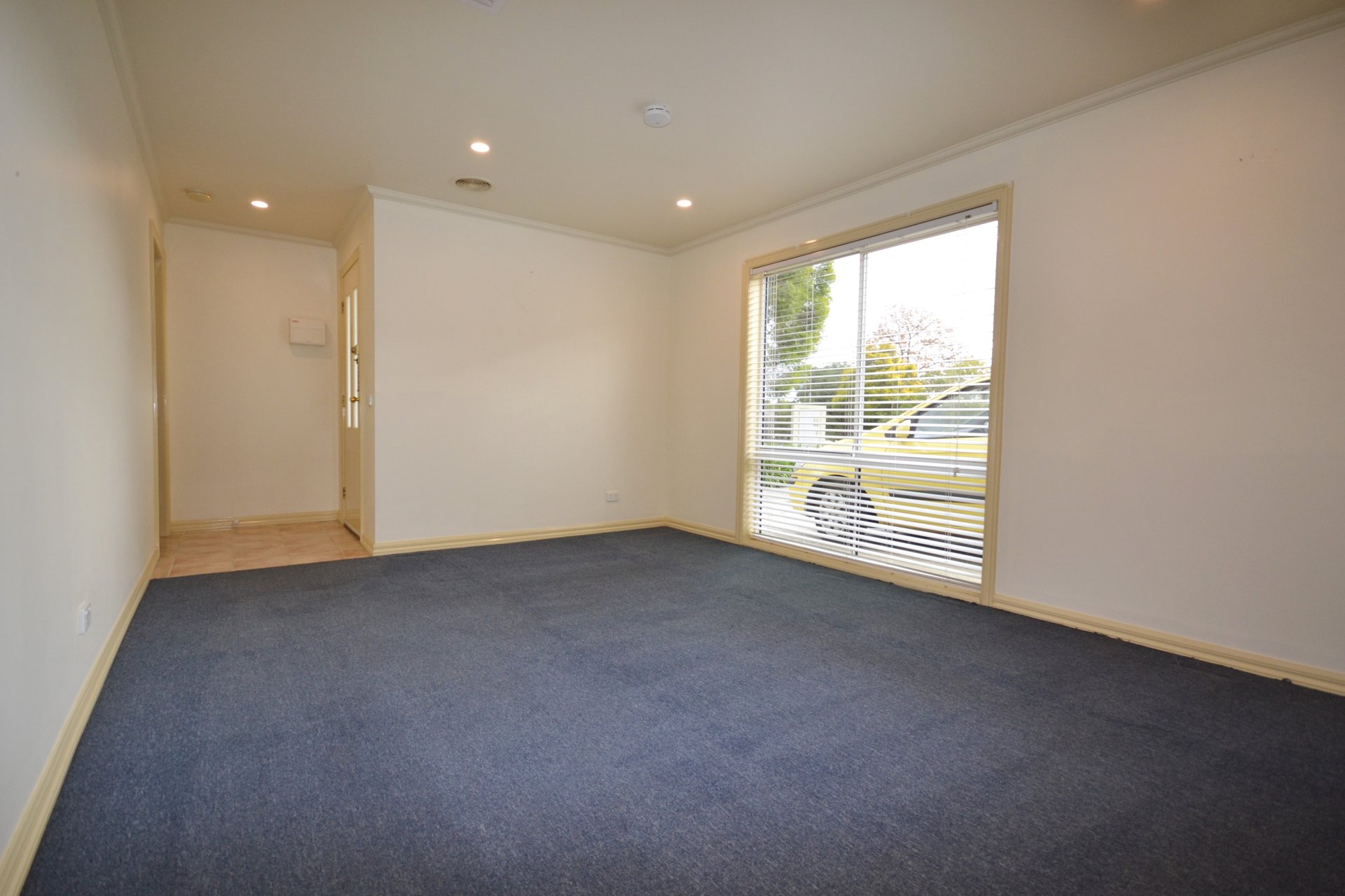 2/15 Anglo Court, Mooroolbark image 2