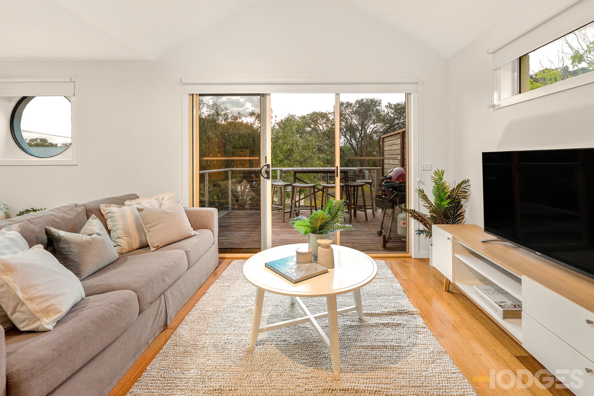 2 / 15 Baker Street Ocean Grove