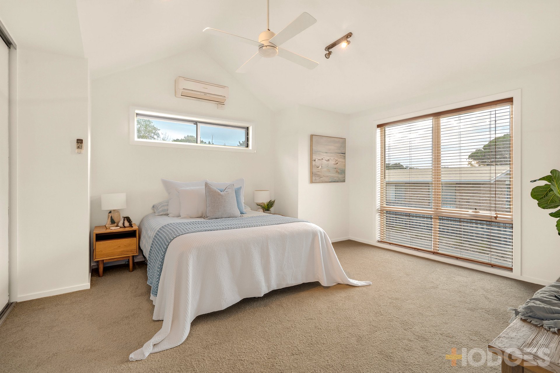 2 / 15 Baker Street Ocean Grove