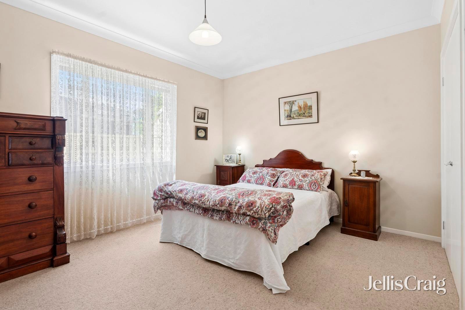2/15 Berkeley Street, Castlemaine image 6