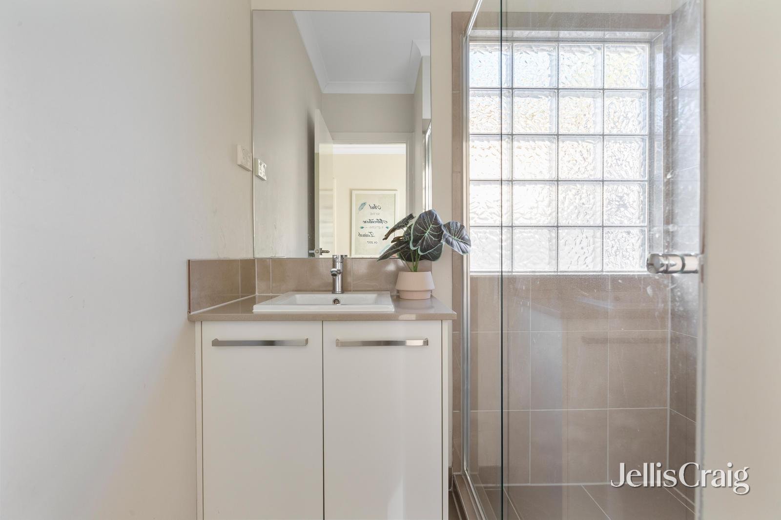 2/15 Cecil Street, Eltham image 13