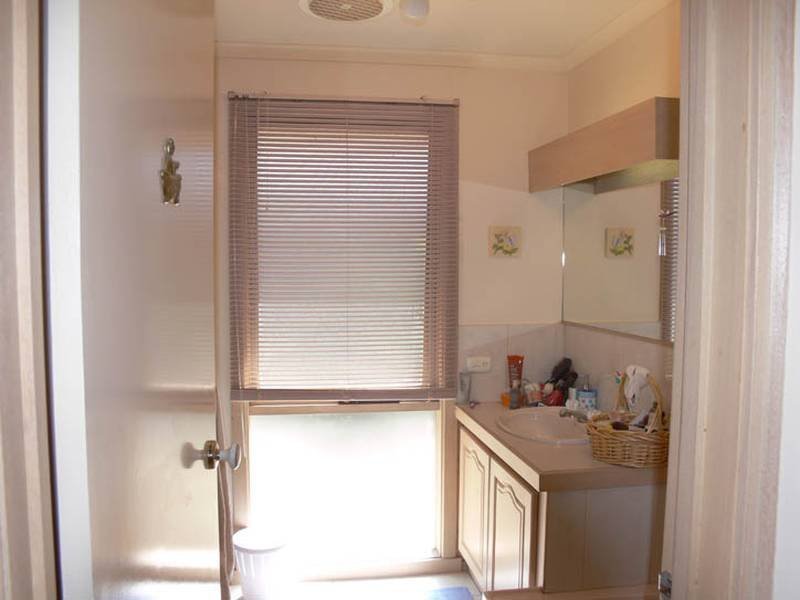 2/15 Churchill Way, Kilsyth image 4