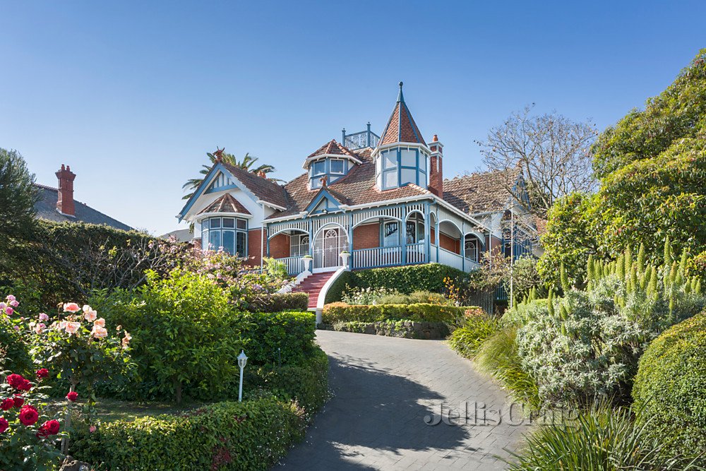 215 Clarke Street, Northcote image 1