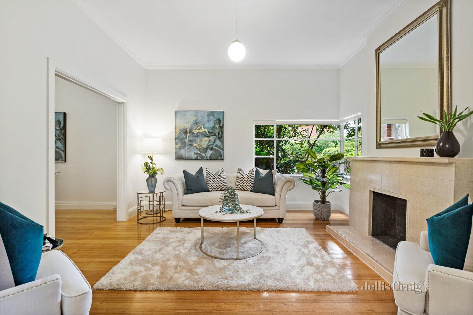 2/15 Corsewall Close, Hawthorn image 1