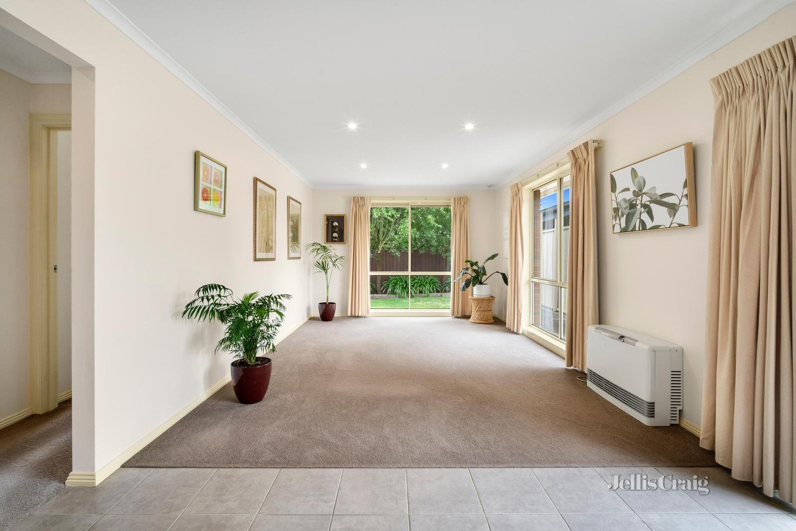 2/15 Daffodil Street, Wendouree image 7