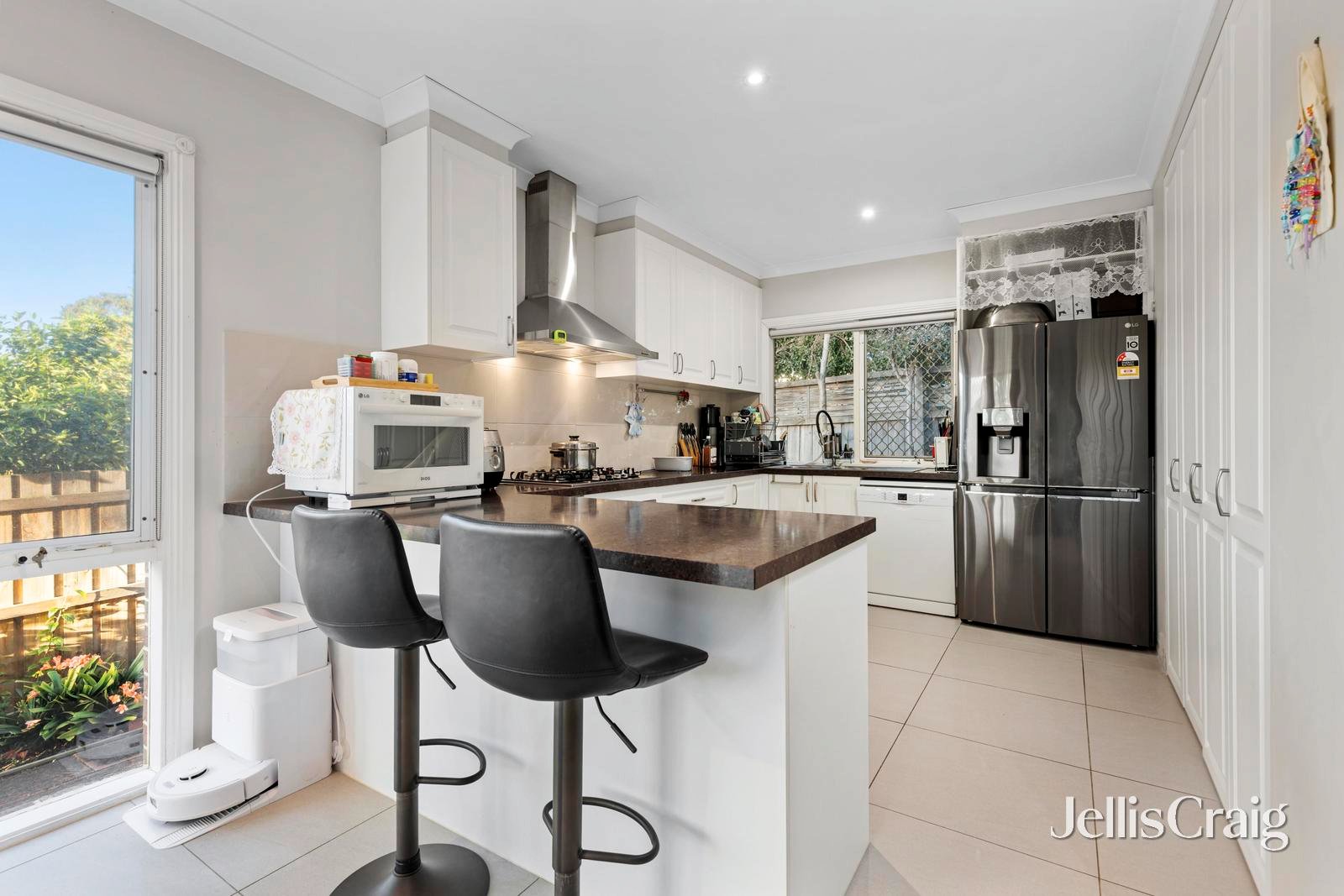 2/15 Emerald Street, Mount&nbsp;Waverley image 6