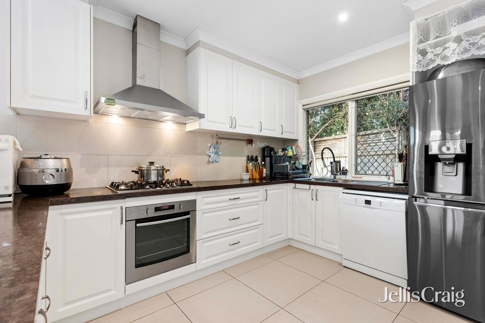 2/15 Emerald Street, Mount&nbsp;Waverley image 7