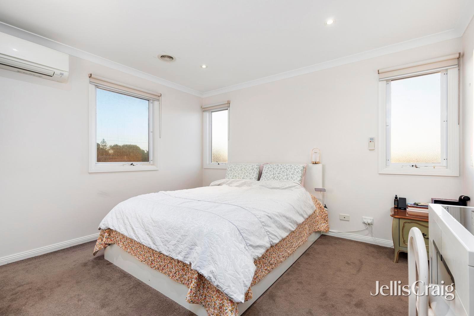 2/15 Emerald Street, Mount&nbsp;Waverley image 11