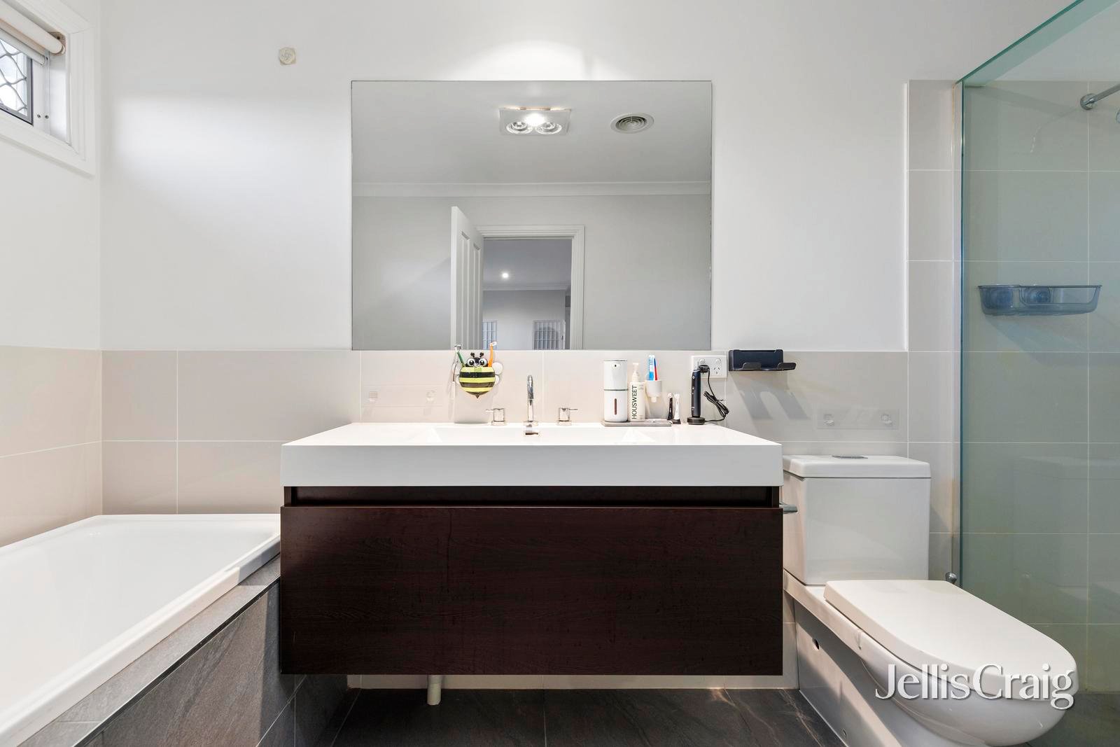 2/15 Emerald Street, Mount&nbsp;Waverley image 14