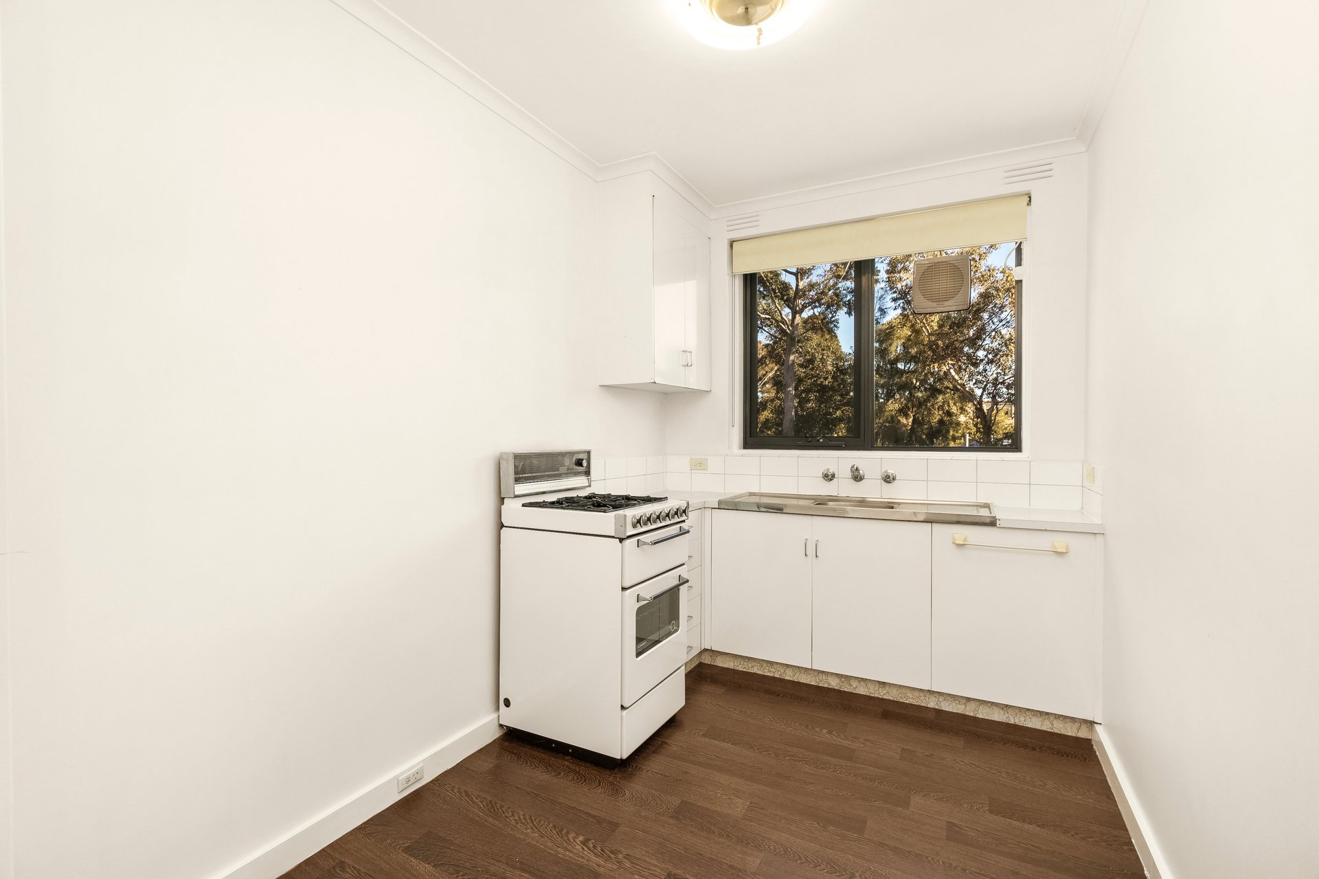 21/5 Gooch Street, Prahran image 4