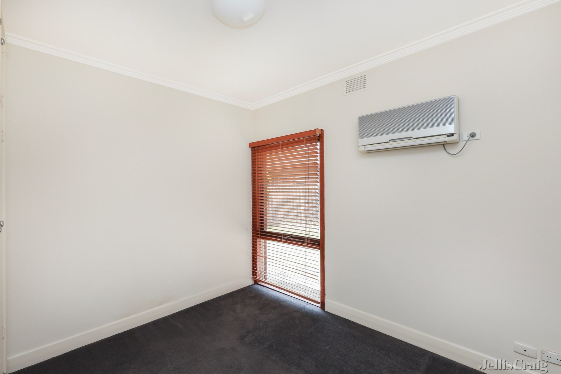 215 Gooch Street, Thornbury image 5