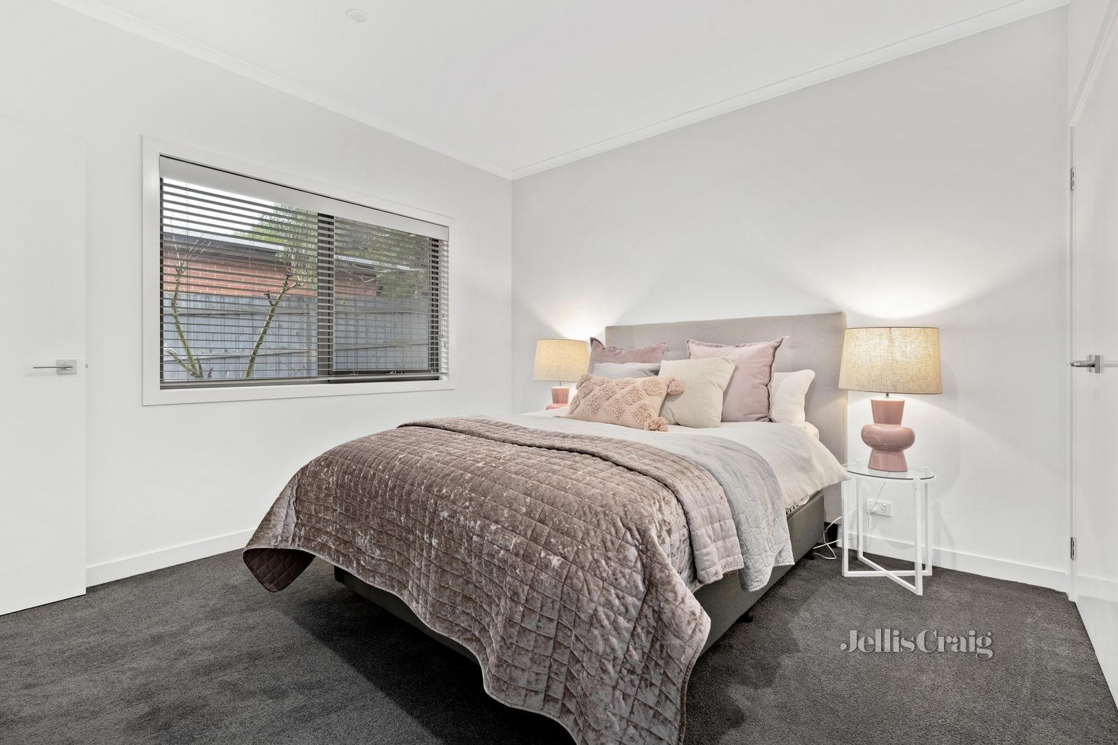 2/15 Hansen Road, Kilsyth image 7