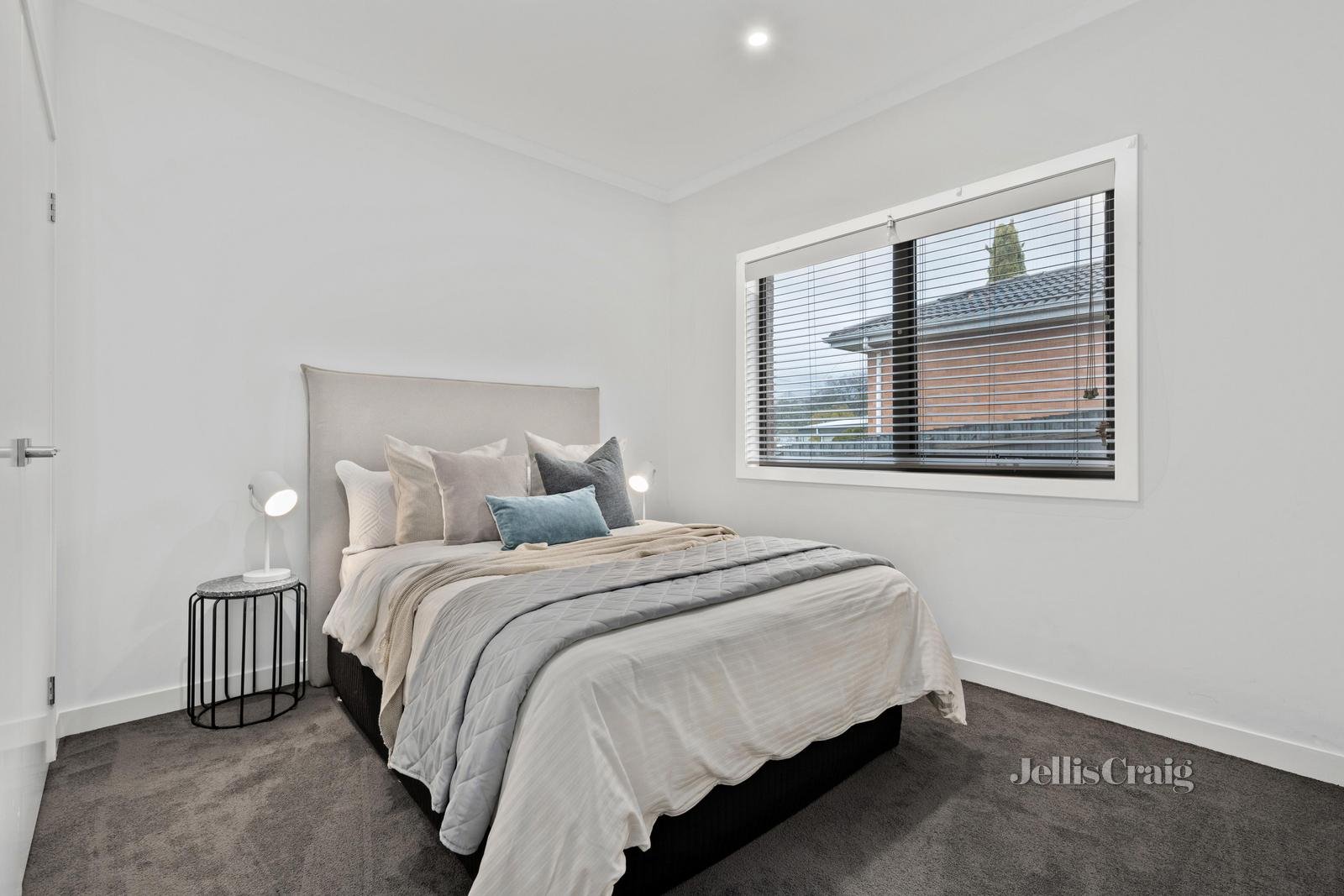 2/15 Hansen Road, Kilsyth image 9