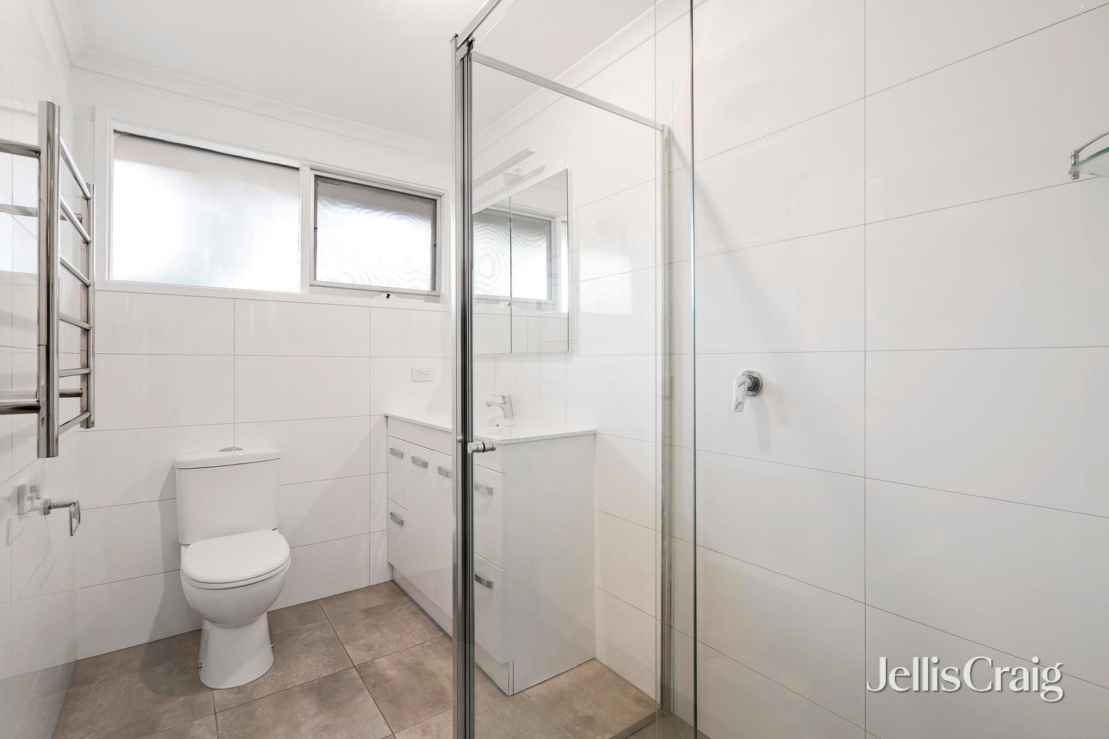 2/15 Kauri Court, Mitcham image 5