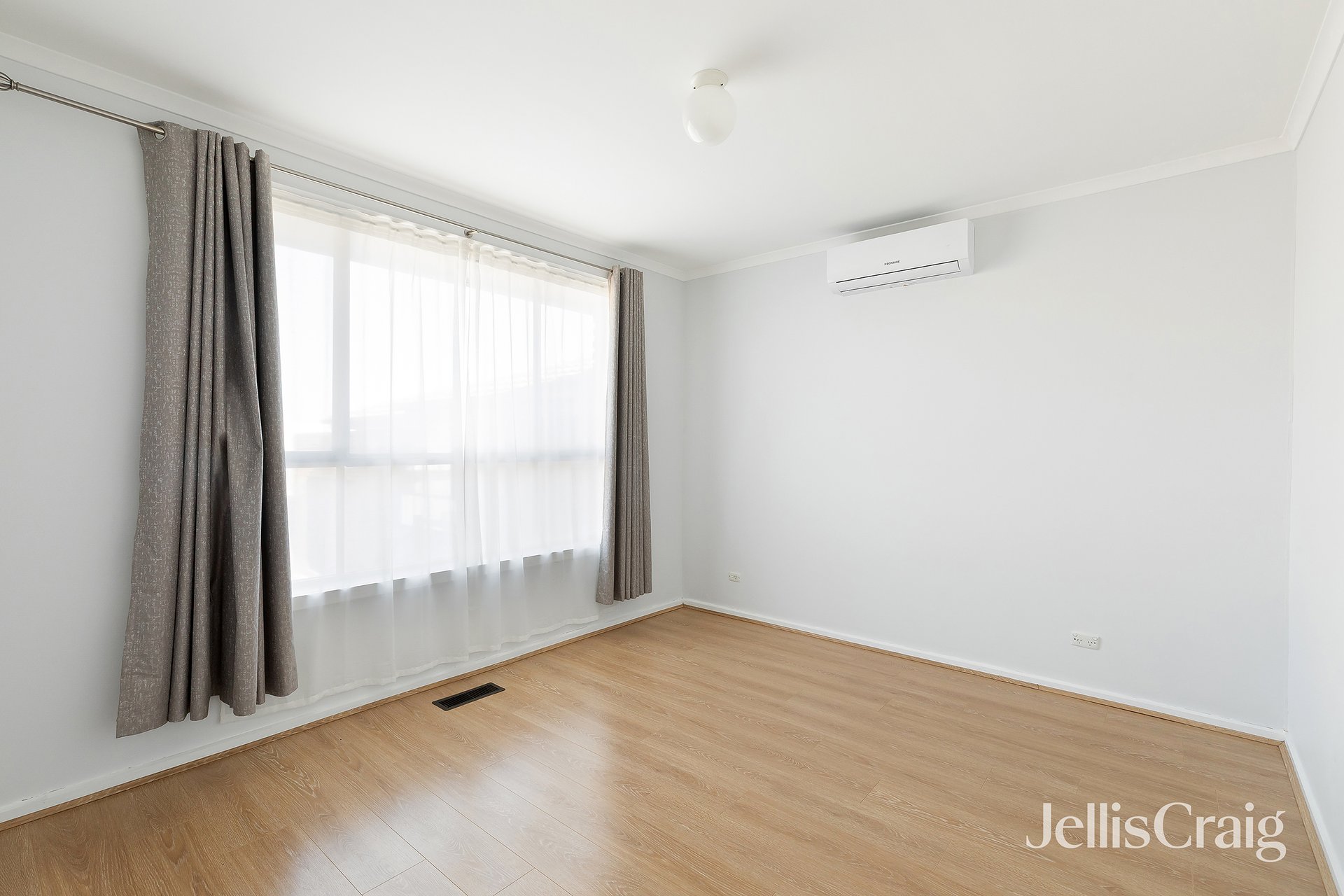 2/15 Lambourn Road, Watsonia image 5