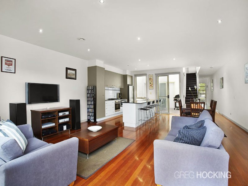 2/15 Park Street, Footscray image 2