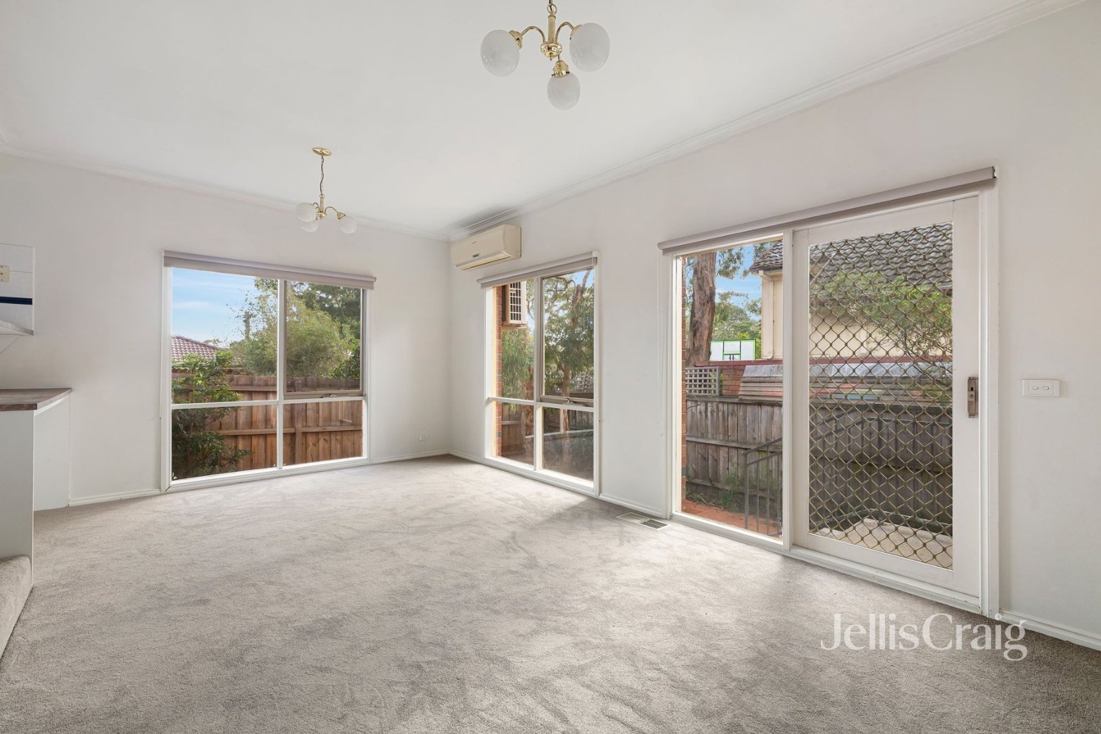 2/15 River Street, Briar&nbsp;Hill image 3