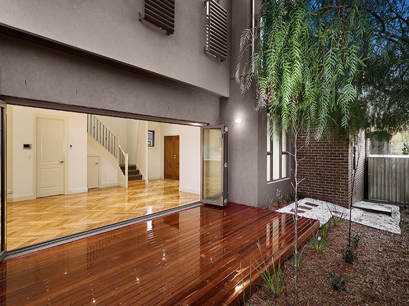 2/15 Somerset Road, Glen Iris image 8