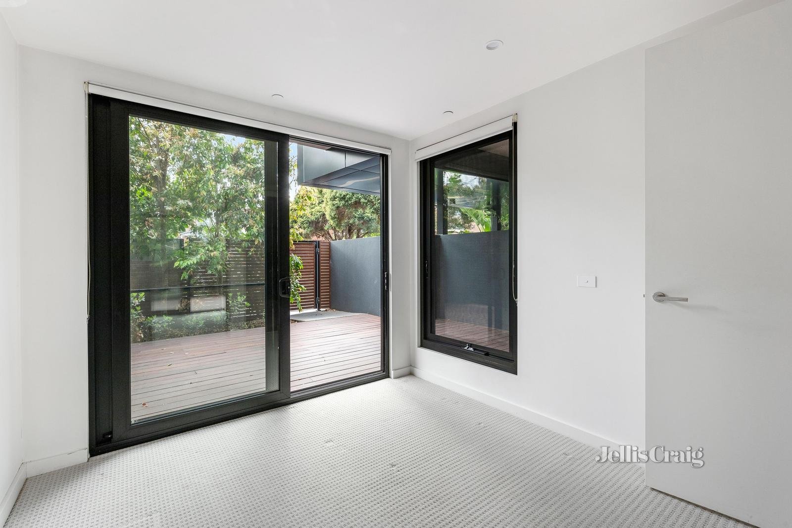 2/15 Vickery Street, Bentleigh image 6