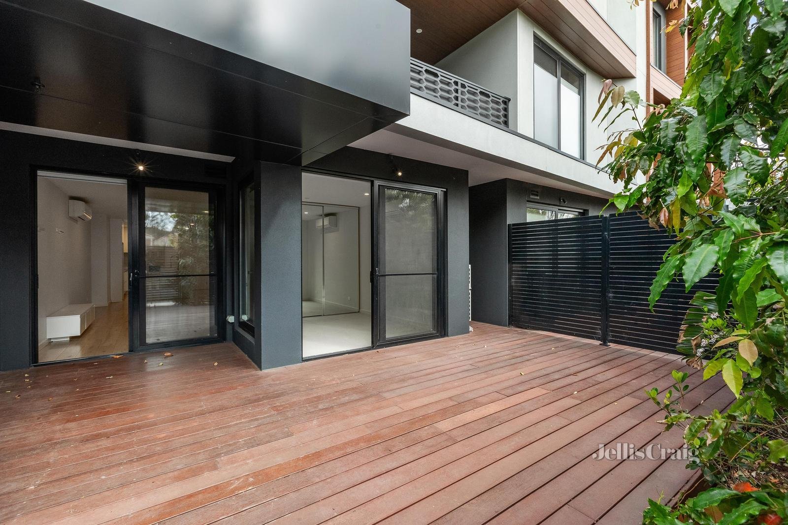 2/15 Vickery Street, Bentleigh image 9