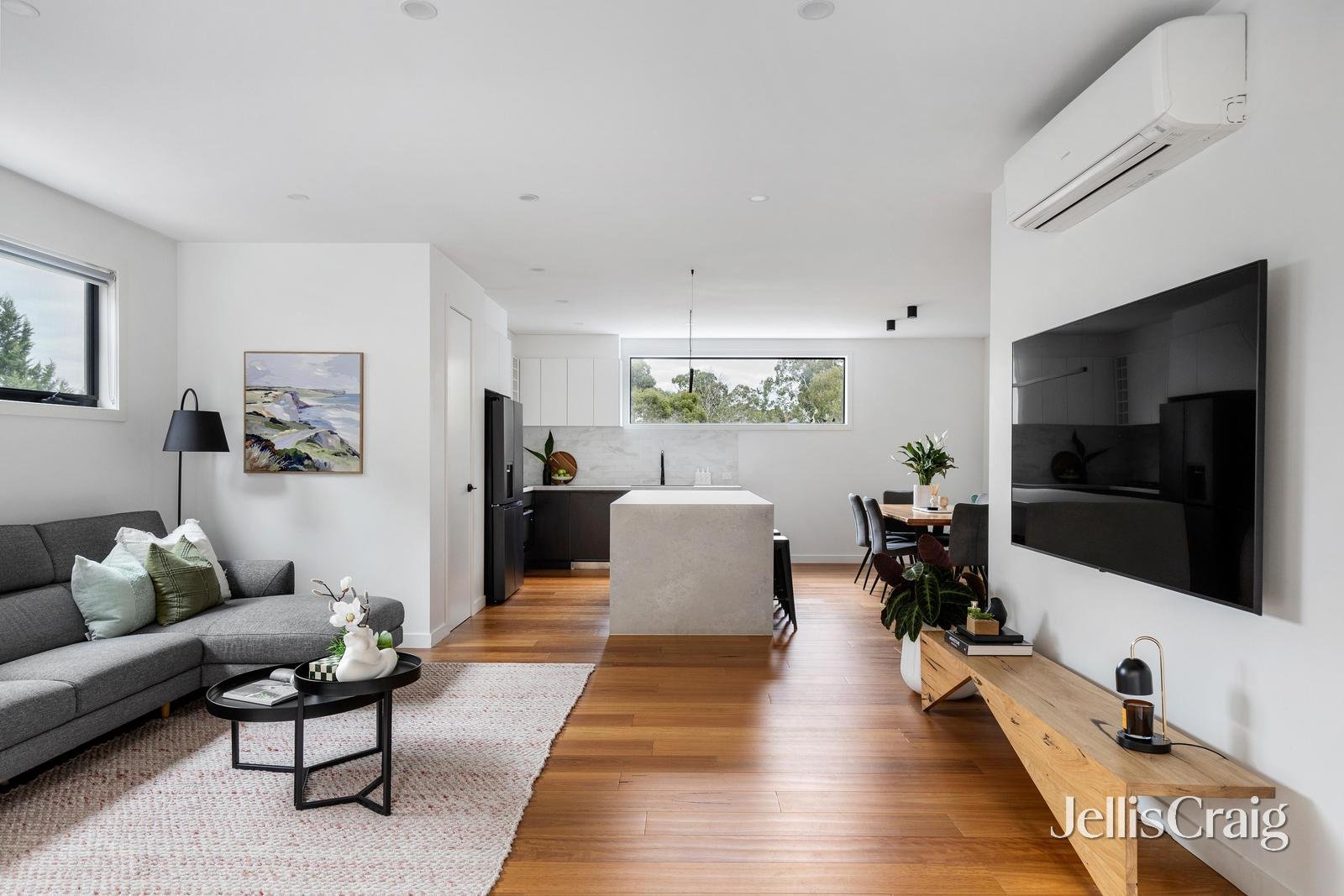 2/15 Virginia Court, Montmorency image 2