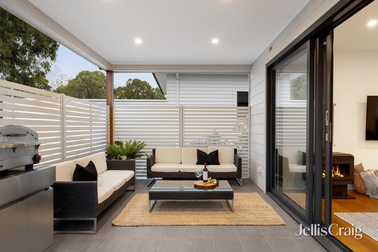 2/15 Virginia Court, Montmorency image 17